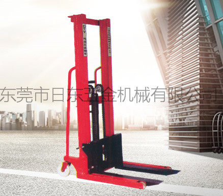 1-2噸升降叉車
